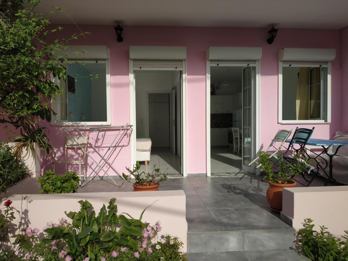 Livadi Apartments Плакиас Экстерьер фото